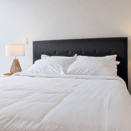 Brand New Stylish 2Br Apartment- Free Parking أوكلاند المظهر الخارجي الصورة